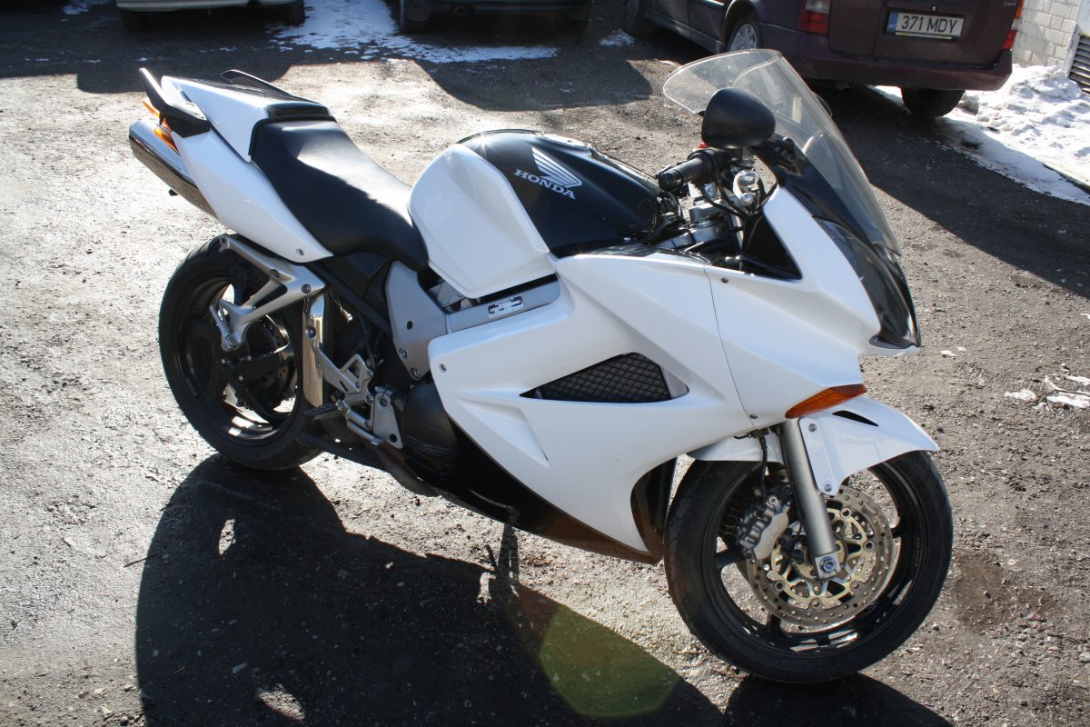 Musta-Valge Honda Superbike Disain Ülevärvimine